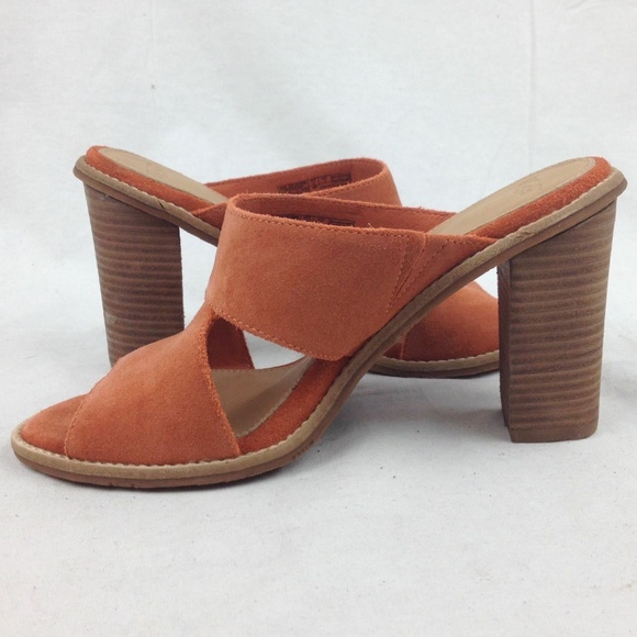 UGG Celia Sandal 7.5 - Picture 4 of 8